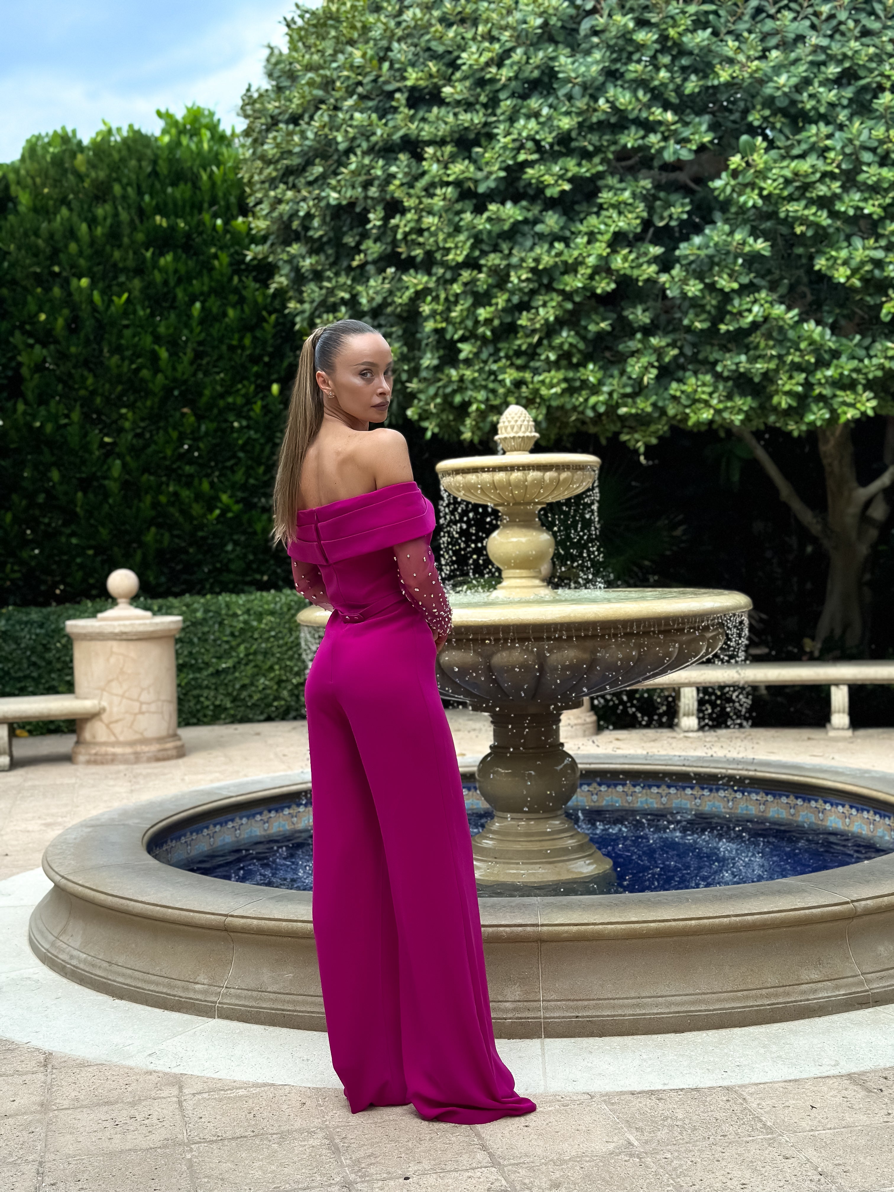 Fuchsia Dream Jumpsuit – Bold and stylish fuchsia jumpsuit featuring a flattering fit, ideal for evening events, parties, or special occasions. A chic, modern alternative to dresses for a glamorous, standout look.