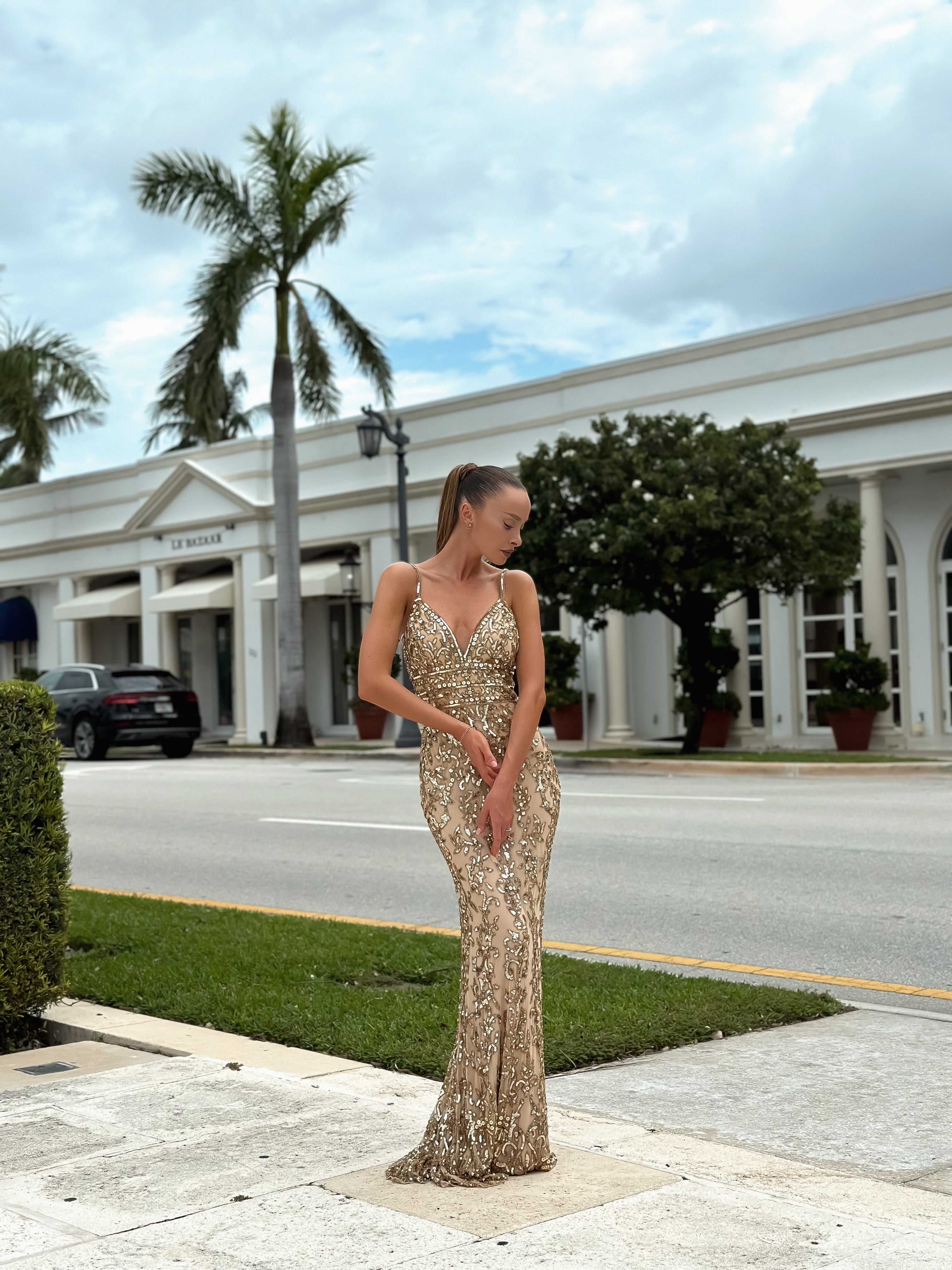 Golden Allure gown – Elegant gold satin evening dress, perfect for formal events, weddings, and proms. Featuring a flattering fit and timeless design for a sophisticated, glamorous look.